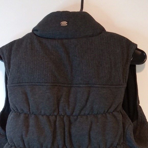 Athleta Full Zip Full Button Vest Thick Heavy Women's Sz S-M Gray EUC NICE! - Picture 15 of 16
